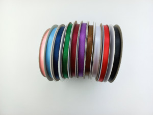 Set B - panglici satinate ambele fete 6 mm - 10buc (roz, bleu, bleumarin, verde, visiniu, mov, maro, alb, rosu, negru)