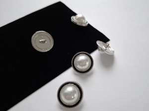 Nasturi metalici argintii imitatie perla, cod2529 L, negru