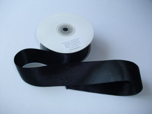 Panglica satinata ambele fete 50 mm neagra