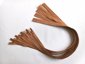 Fermoare ascunse 50 cm maro coniac, cod280