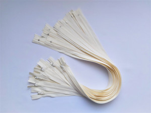 Fermoare lenjerie #3 - 50 cm ivoir cod103