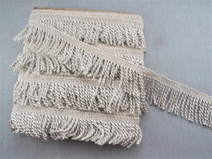 Franjuri poliester 6cm/11m ivoire