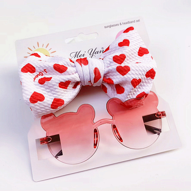Set bentita si ochelari de soare - Mouse 5