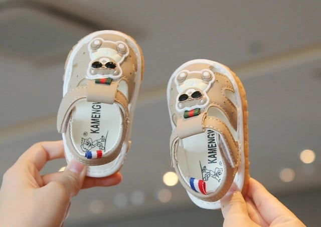 Sandalute crem cu piuitoare - Cool bear - 2 | YEO