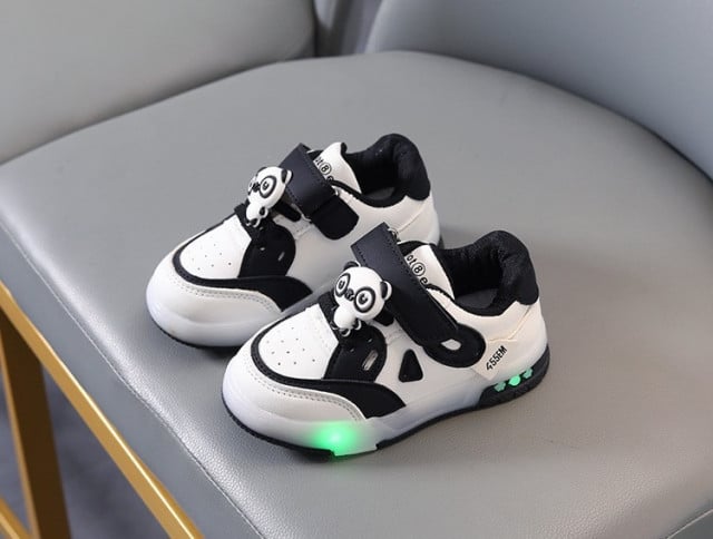 Adidasi negru cu alb cu luminite - Panda - 3 | YEO