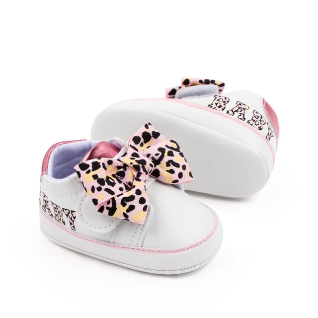 Pantofiori albi cu fundita animal print