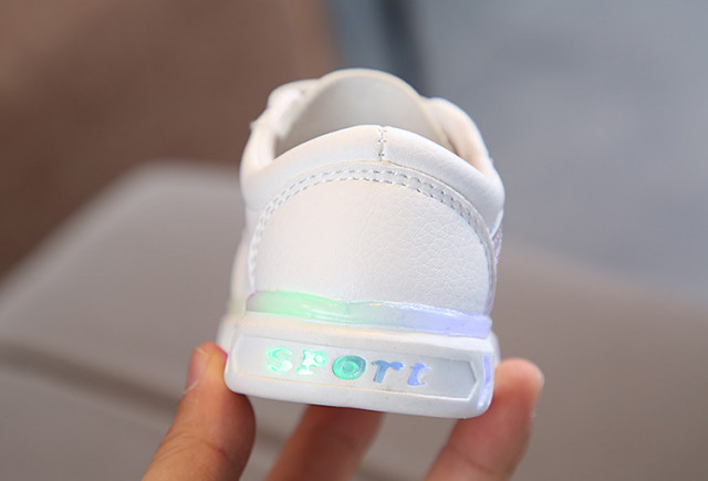 Adidasi albi cu dungi lila si cu luminite - 2 | YEO