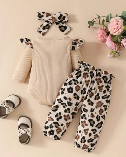 Compleu cu body crem si pantaloni animal print - 3 | YEO