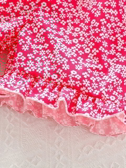 Salopeta vara fetite, roz ciclamen cu imprimeu floral – tinuta confortabila si eleganta - 3 | YEO