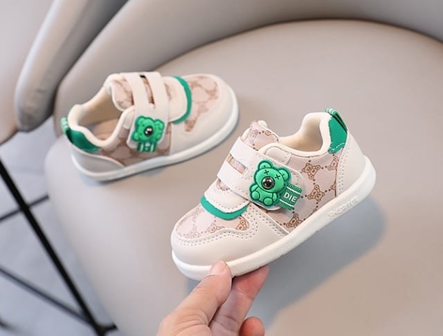 Adidasi crem pentru baietei - Green Teddy