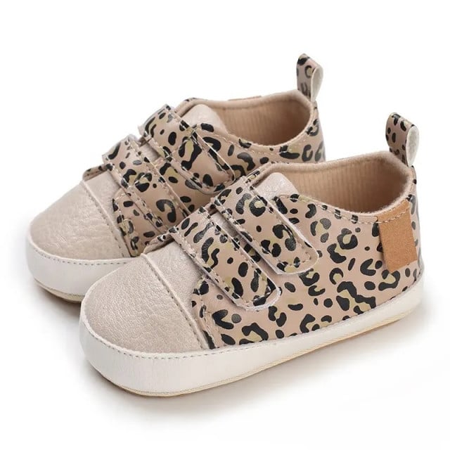 Pantofiori leopard cu barete cu arici - 2 | YEO