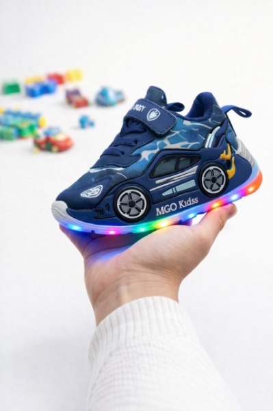 Adidasi cu luminite pentru baietei - Masinuta albastra Super LED - Img 2
