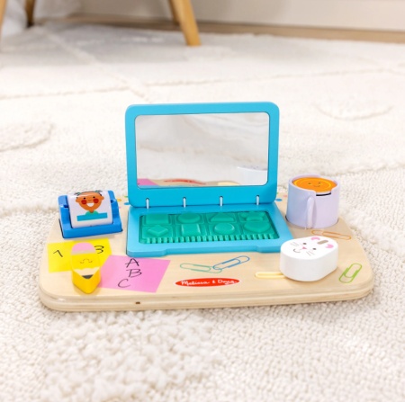 Laptop din lemn de jucarie pentru toddleri - Img 3