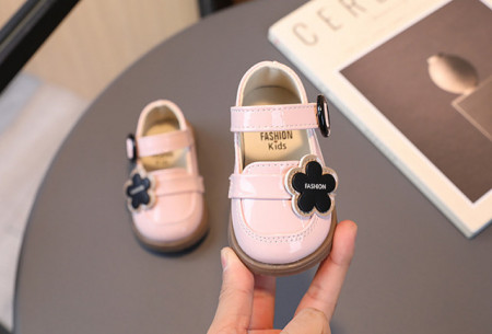Pantofiori roz din lac - Fashion