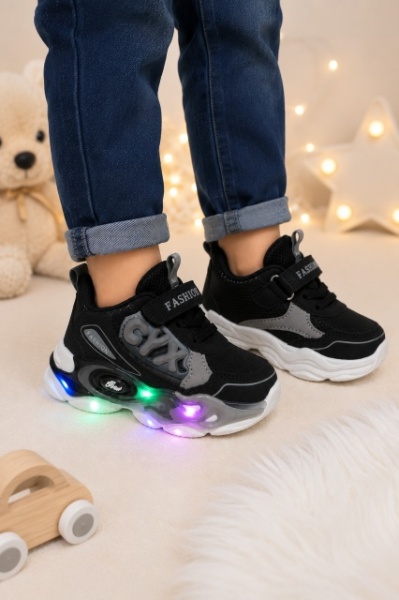 Adidasi cu lumini Led, Model Cyx, Baieti, Piele ecologica, Negru - Img 3