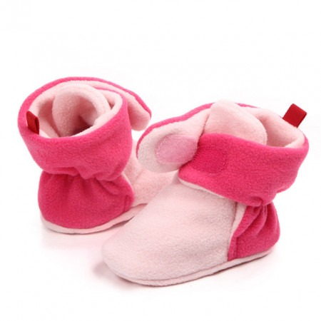 Botosei roz plusati pentru bebelusi
