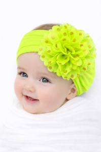 Bentita verde neon lata cu floare din tulle si buline aurii