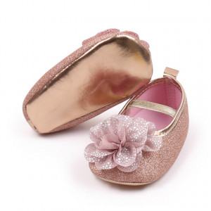 Pantofiori aurii cu floricica roz pudra