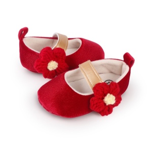 Pantofiori rosii din catifea cu floricica aplicata - Img 6