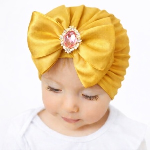 Caciulita galben mustar tip turban cu funda din satin aplicata - Queen