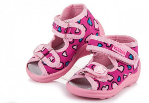 Sandalute pentru fetite - Inimioare colorate