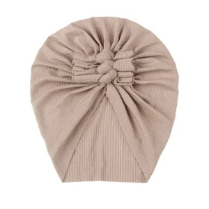 Caciulita crem tip turban cu trei fundite - Img 2