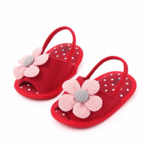 Pantofiori decupati rosii cu margareta roz