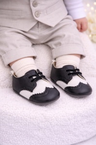 Pantofiori eleganti negri cu insertie alba