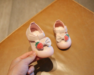 Pantofiori roz pentru fetite - Capsunica