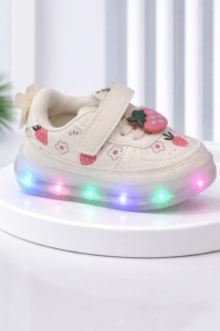 Adidasi albi cu luminite Capsunele