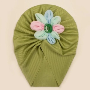 Caciulita tip turban cu floricica multicolora - Img 9