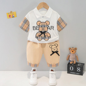 Costumas pentru baietei cu tricou si pantaloni scurti - Cream Bear