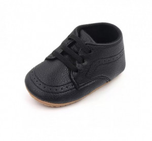 Pantofiori negri eleganti pentru baietei
