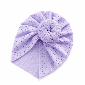 Caciulita lila tip turban cu model ajurat