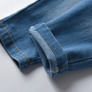 Costum cu blugi si camasuta neagra in carouri - Img 2