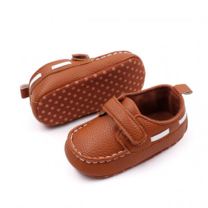 Pantofiori maro pentru baietei - Ken