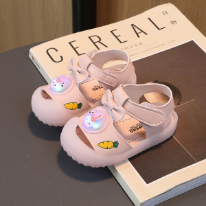 Sandale roz pentru fetite - Iepuras cochet