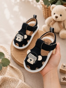 Sandalute pentru bebelusi cu piuitoare - Happy Cute Bear