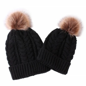 Set negru caciulita pentru mama si bebe - Img 2