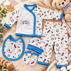 Set nou-născut băiețel 5 piese, alb cu albastru, imprimeu Cute Boy, bluză, pantaloni, căciuliță, bavetă și mănuși - Img 2