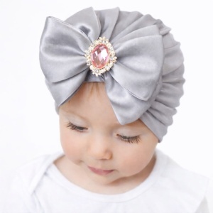 Caciulita gri tip turban cu funda din satin aplicata - Queen