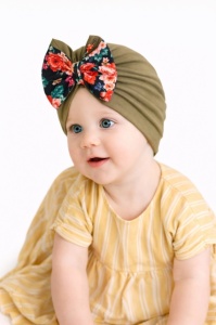 Caciulita kaki tip turban cu fundita inflorata