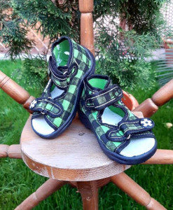 Sandalute pentru baietei - Carouri verzi