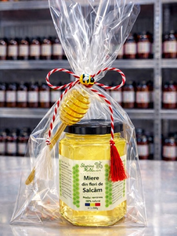 Set Mărțișor – Miere de Salcâm 350g + Linguriță Specială + Ambalaj Cadou