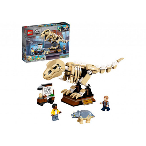 Expozitia de fosile de T. Rex