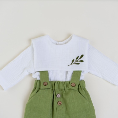 costum de in botez