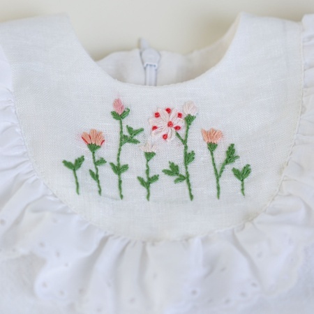 detaliu broderie