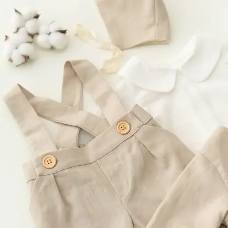 costum botez bej