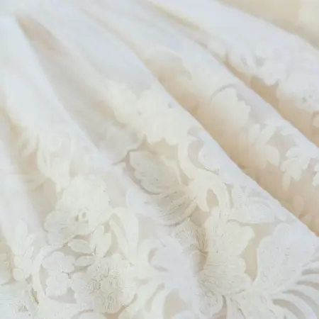 rochita botez broderie