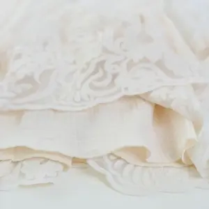 rochita broderie botez